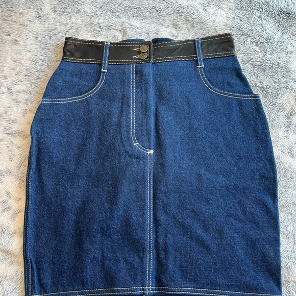 GIANFRANCO FERRE Vintage RARE 80s Denim Mini Skirt Oaks by Ferre - Picture 3 of 7